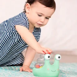 B. toys – Escar-Glooooow