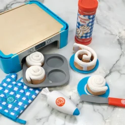 Fat Brain - Pretendables Cinnamon Roll Set